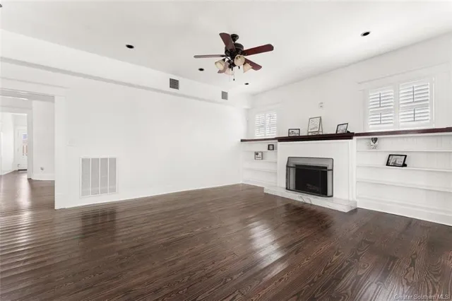 $339,900 | 507 Iris Street, Lake Charles, LA 70601