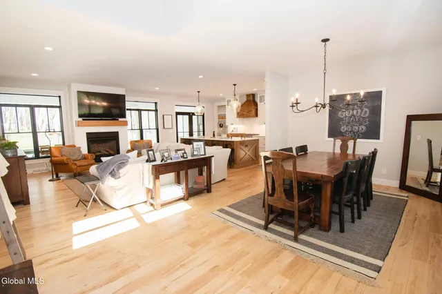 $956,854 | 77 Sand Hill Road, Greenfield, NY 12833