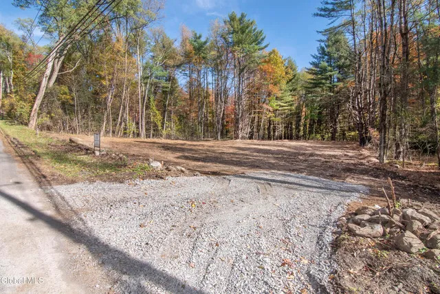 $956,854 | 77 Sand Hill Road, Greenfield, NY 12833