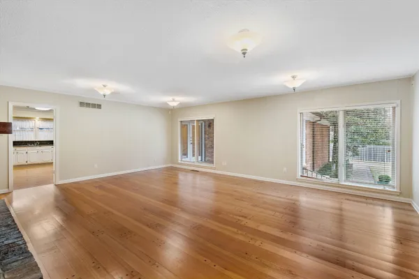 $659,000 | 2236 Cross Drive, Memphis, TN 38112