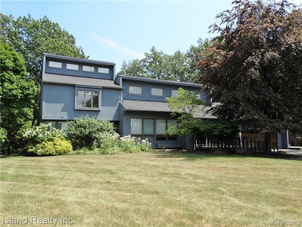 22673 Meridian Road Grosse Ile, MI 48138 - Photo 1 of 48