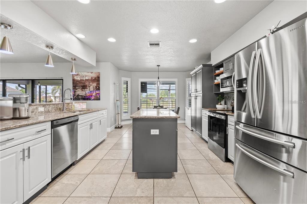 384 Viedma Street Punta Gorda, FL 33983 - Photo 12 of 55