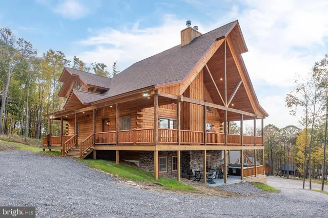 $1,100,000 | 37 Ridgeline Trail, McHenry, MD 21541