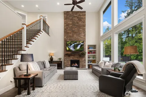 $2,628,000 | 21298 Southeast 25th Street, Sammamish, WA 98075