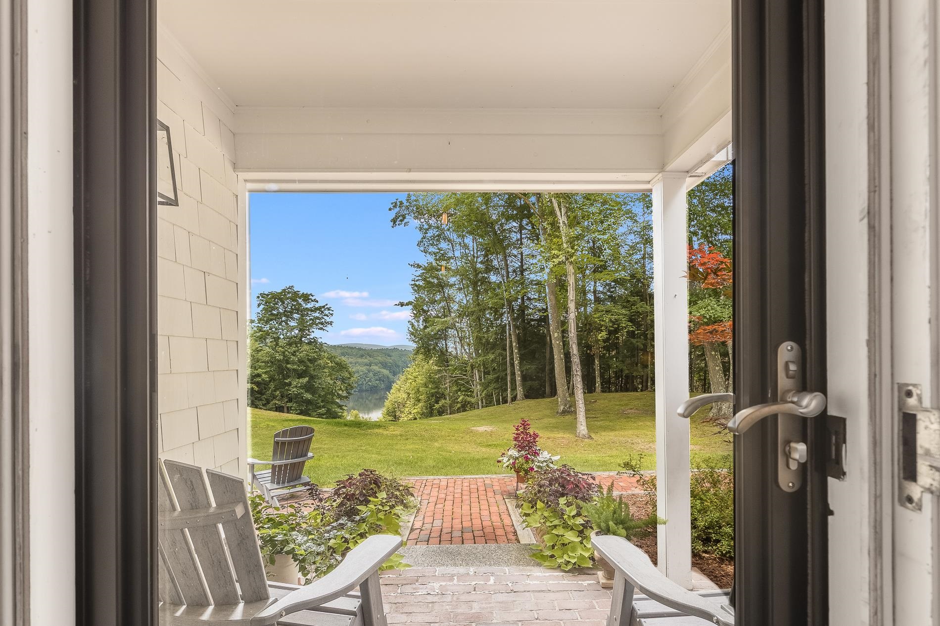 52 Oak Ridge Road Lebanon, NH 03784 - Photo 3 of 38 Gallery Image 3