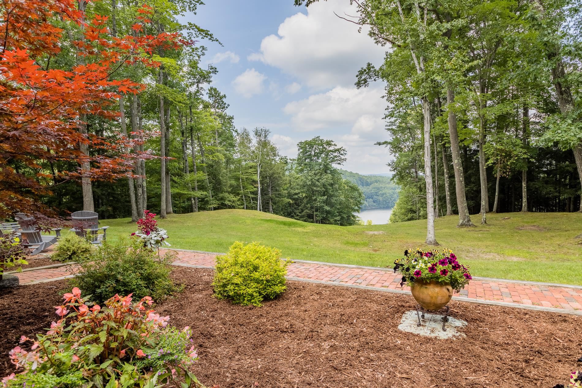 52 Oak Ridge Road Lebanon, NH 03784 - Photo 33 of 38 Gallery Image 33