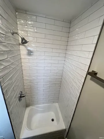 $239,900 | 515 East North A Street, Gas City, IN 46933