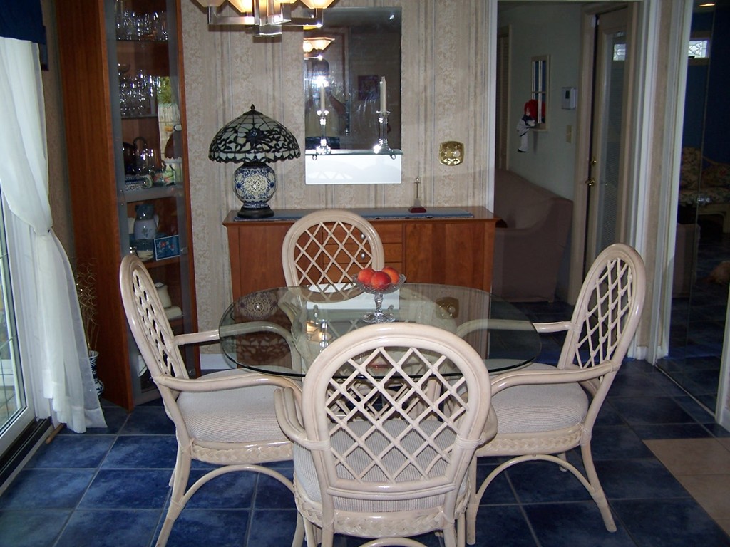 39 Devine Road Randolph, MA 02368 - Photo 11 of 20 Gallery Image 11