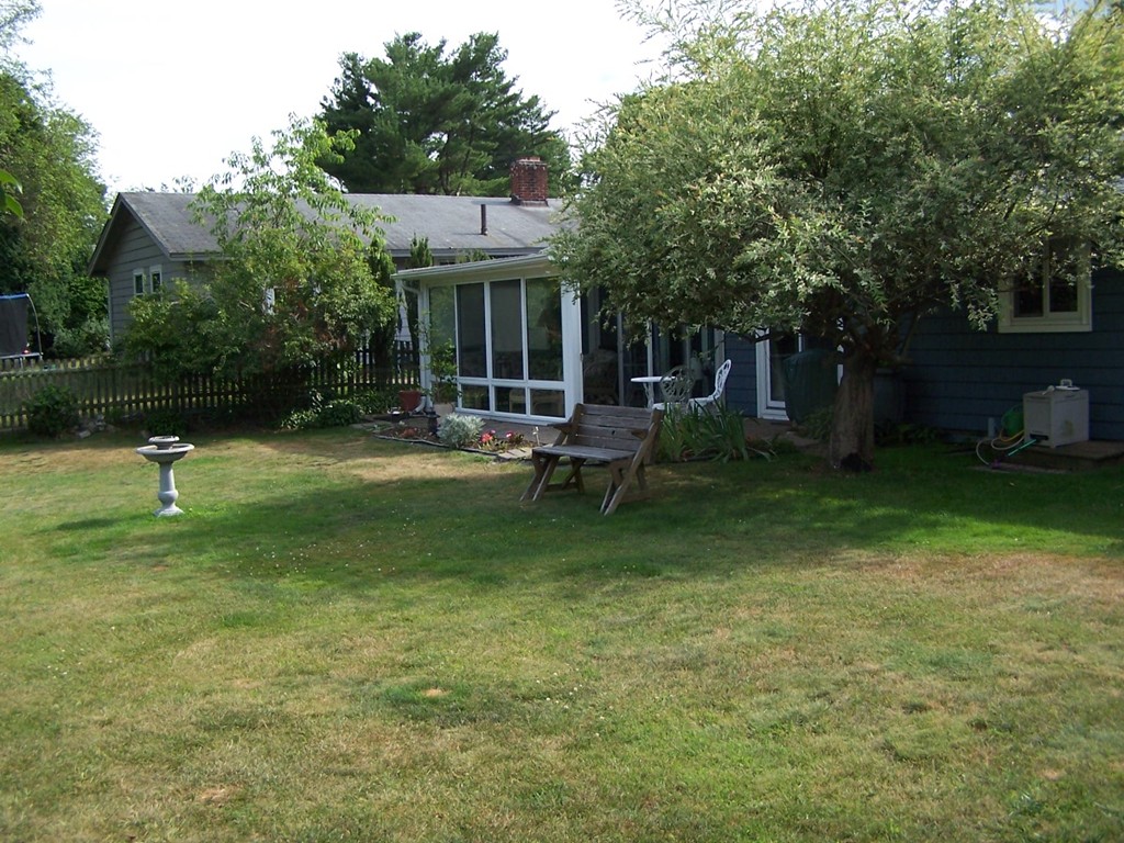 39 Devine Road Randolph, MA 02368 - Photo 5 of 20 Gallery Image 5