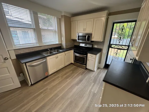 $335,000 | 390 North Avalon Street, Memphis, TN 38112