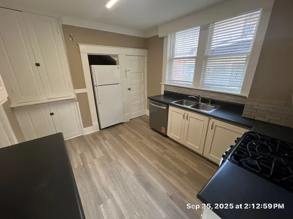 $335,000 | 390 North Avalon Street, Memphis, TN 38112