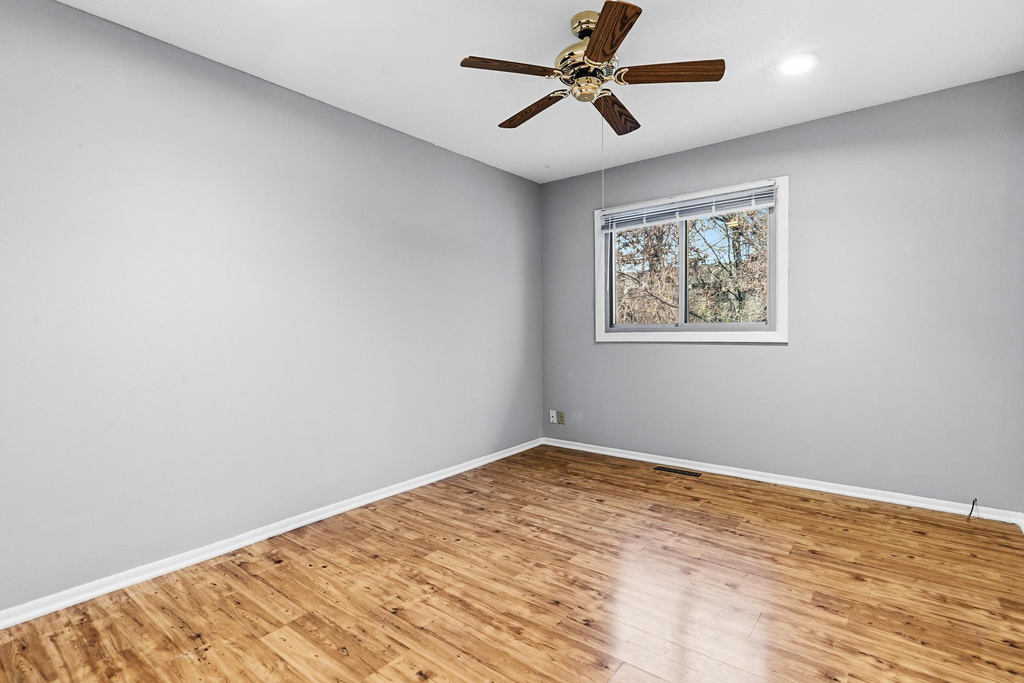5546 Meister Road Fridley, MN 55432 - Photo 14 of 32 Gallery Image 14