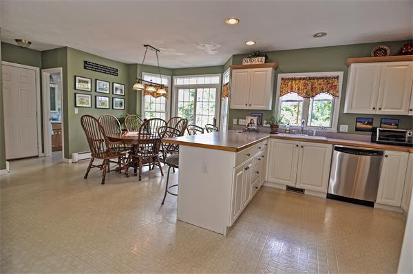 8 Mill River Road Norfolk, MA 02056 - Photo 10 of 27 Gallery Image 10