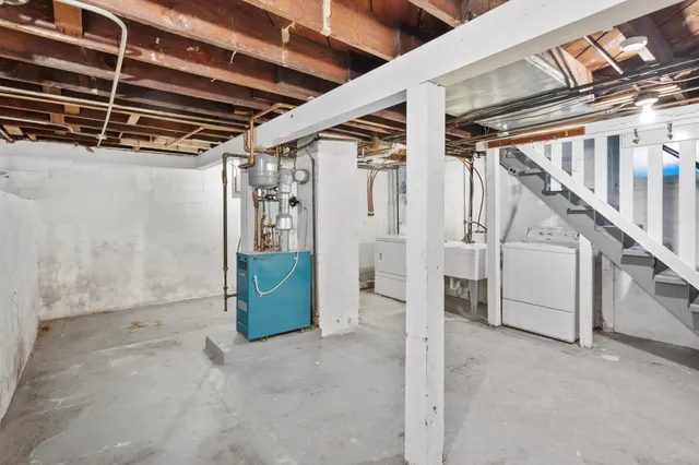 $119,900 | 553 White Bear Avenue, St. Paul, MN 55106