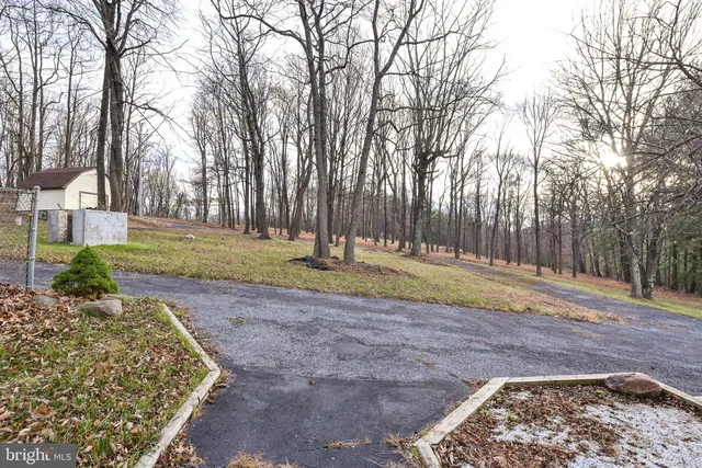 $334,000 | 547 Mawani Village Court, Berkeley Springs, WV 25411