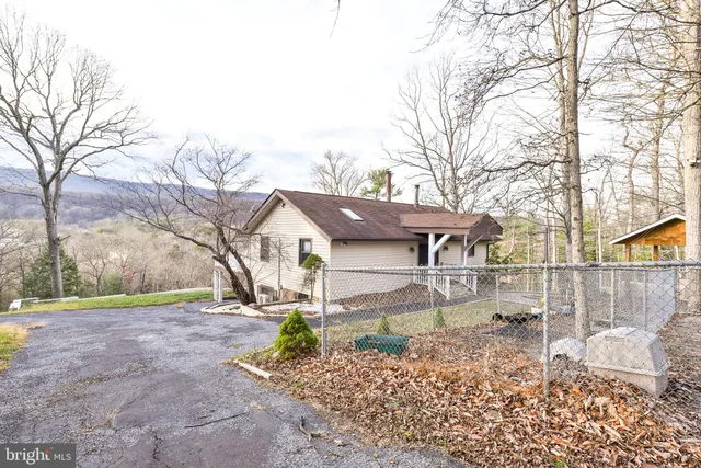 $334,000 | 547 Mawani Village Court, Berkeley Springs, WV 25411