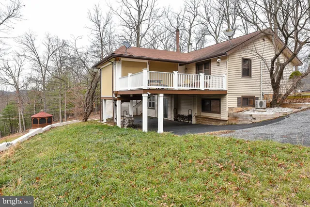 $334,000 | 547 Mawani Village Court, Berkeley Springs, WV 25411