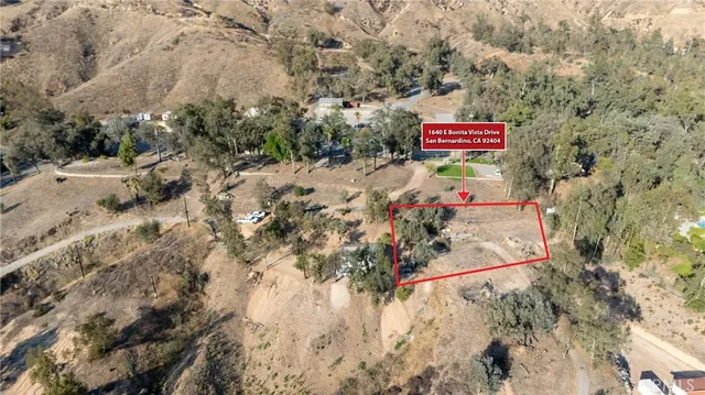 a sign that is on the side of a road