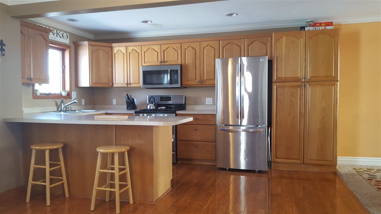13491 South Horrell Road Fenton, MI 48430 - Photo 2 of 25 50007086-1.JPG