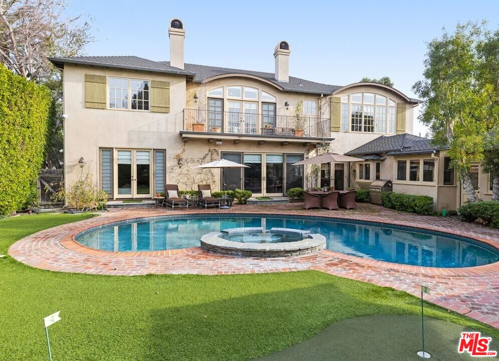 2147 Duxbury Circle Los Angeles, CA 90034 - Photo 13 of 17