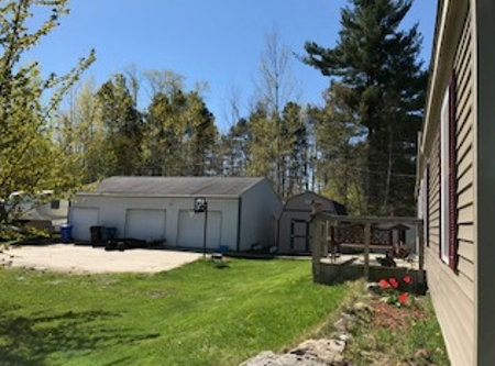 2132 South Coleman Road Shepherd, MI 48883 - Photo 4 of 18 1843680-3.JPG