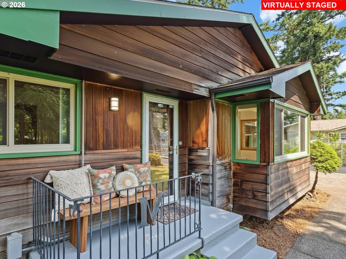 3123 Southeast 129th Avenue Portland, OR 97236 - Photo 6 of 35