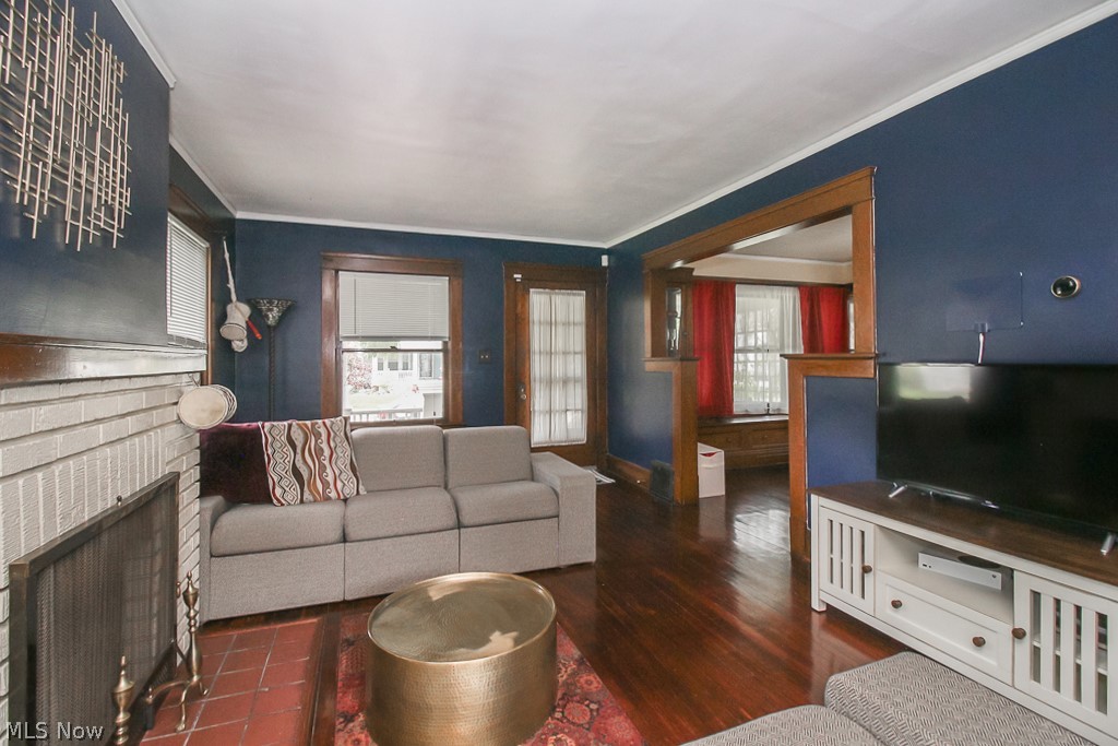 3800 Parkdale Road Cleveland, OH 44121 - Photo 9 of 32