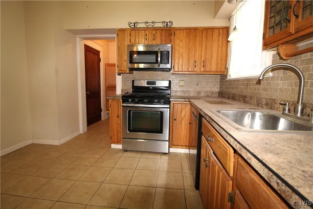 $269,500 | 34 Proctor Boulevard, Utica, NY 13501