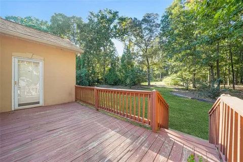 $525,000 | 226 Long Island Drive, Whitesburg, GA 30185