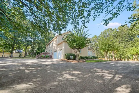 $525,000 | 226 Long Island Drive, Whitesburg, GA 30185