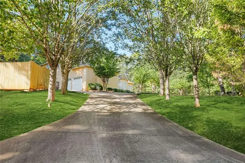 $525,000 | 226 Long Island Drive, Whitesburg, GA 30185