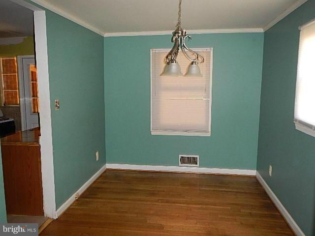 11941 Claridge Road Silver Spring, MD 20902 - Photo 4 of 9 Dining Room