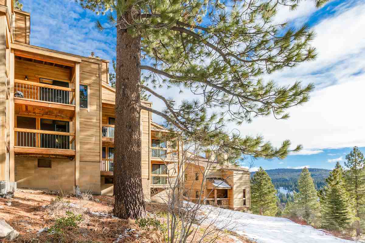 5083 Gold Bend Truckee, CA 96161 - Photo 1 of 20