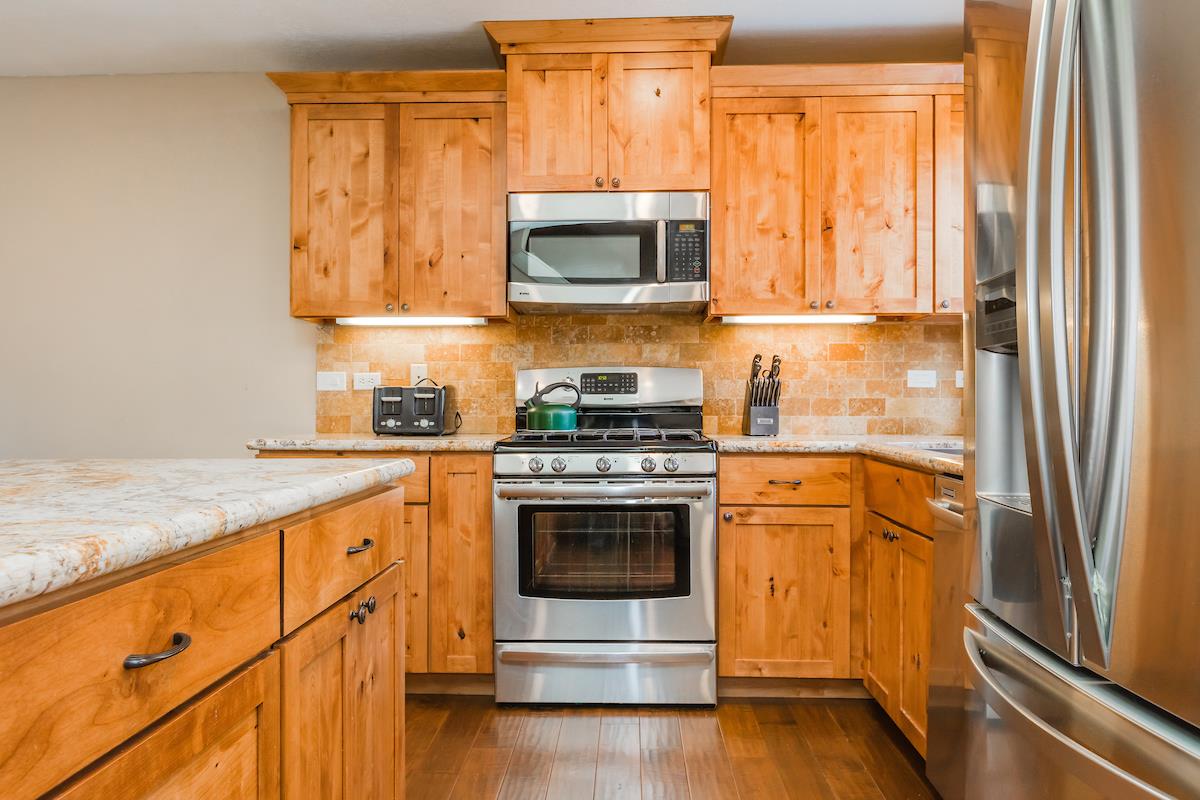 5083 Gold Bend Truckee, CA 96161 - Photo 9 of 20