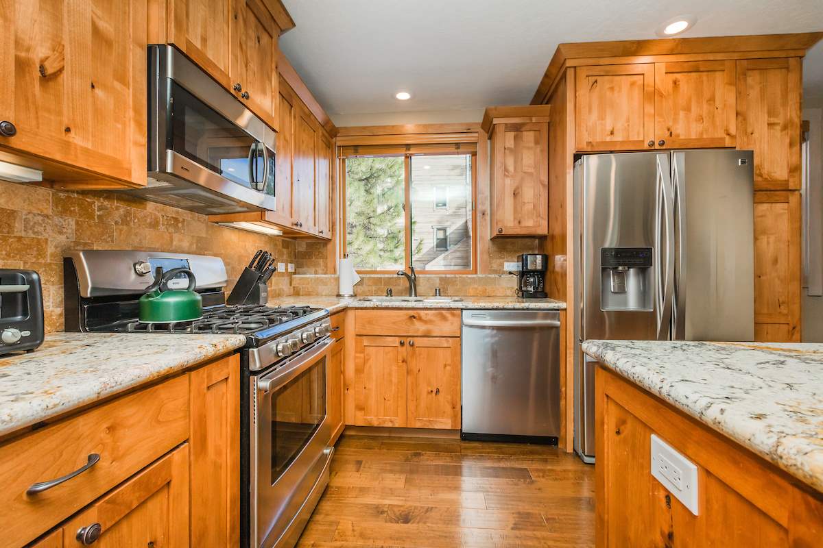 5083 Gold Bend Truckee, CA 96161 - Photo 10 of 20