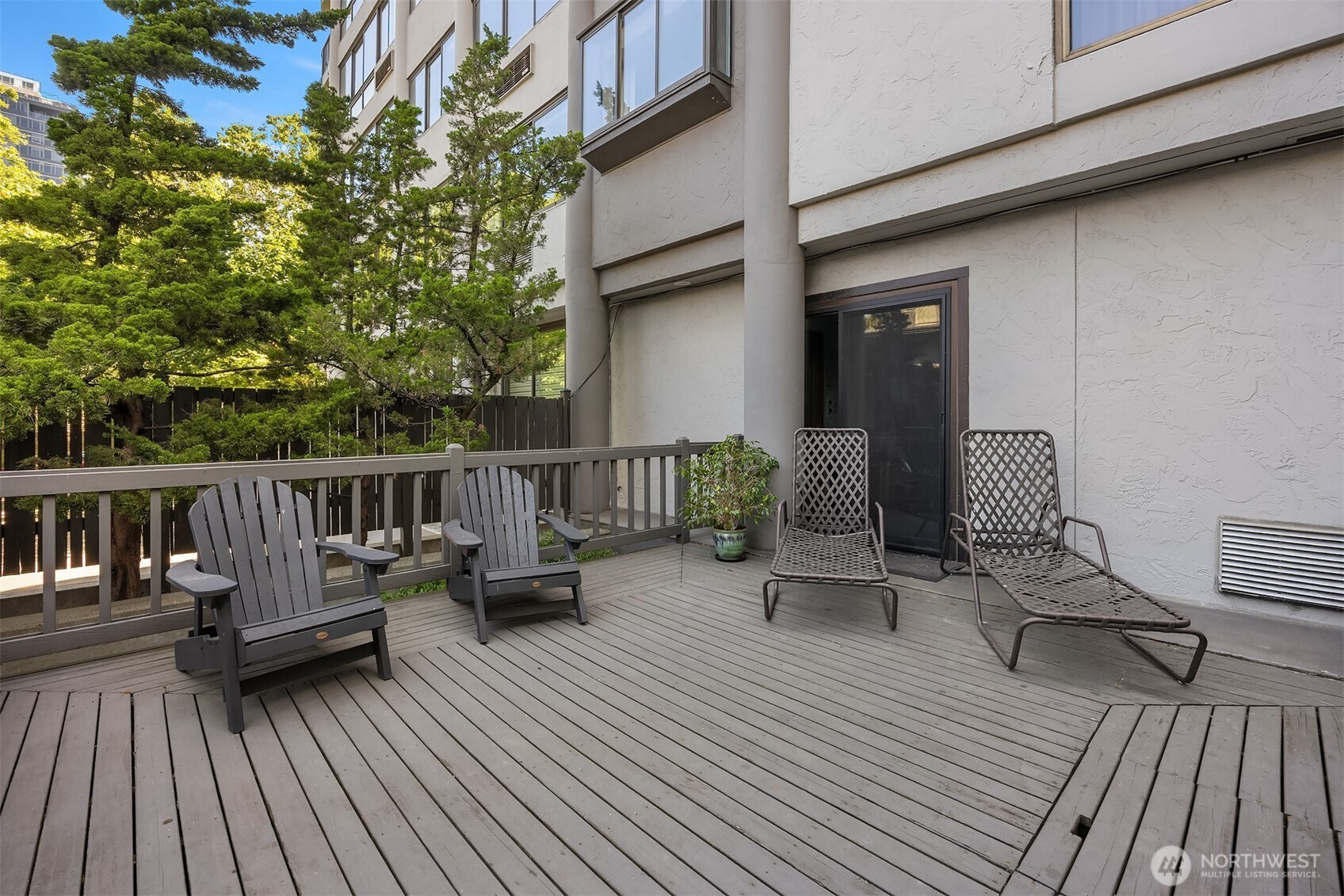 1120 Spring Street, Unit 602 Seattle, WA 98104 - Photo 27 of 38