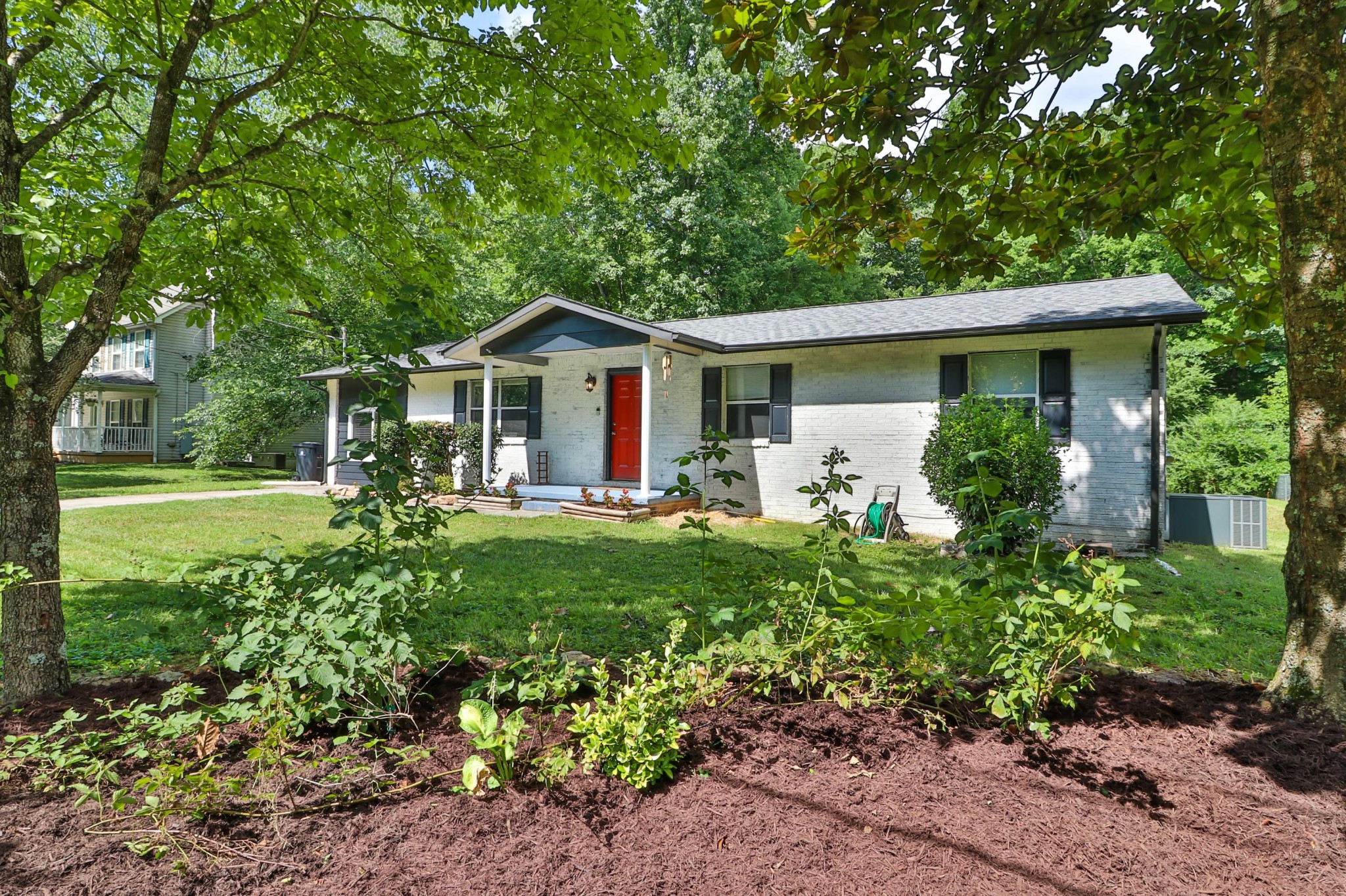 2633 Chukar Road Knoxville, TN 37923 - Photo 4 of 29 Gallery Image 4