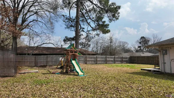 $230,000 | 381 Shadydale Drive, Baton Rouge, LA 70815