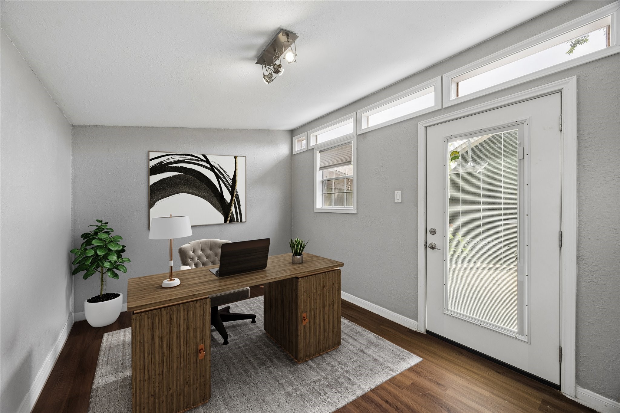 5105 Chapman Street Houston, TX 77009 - Photo 47 of 49 FLEX SPACE - Building 3 - Perfect for an office or anything that suites your lifestyle!