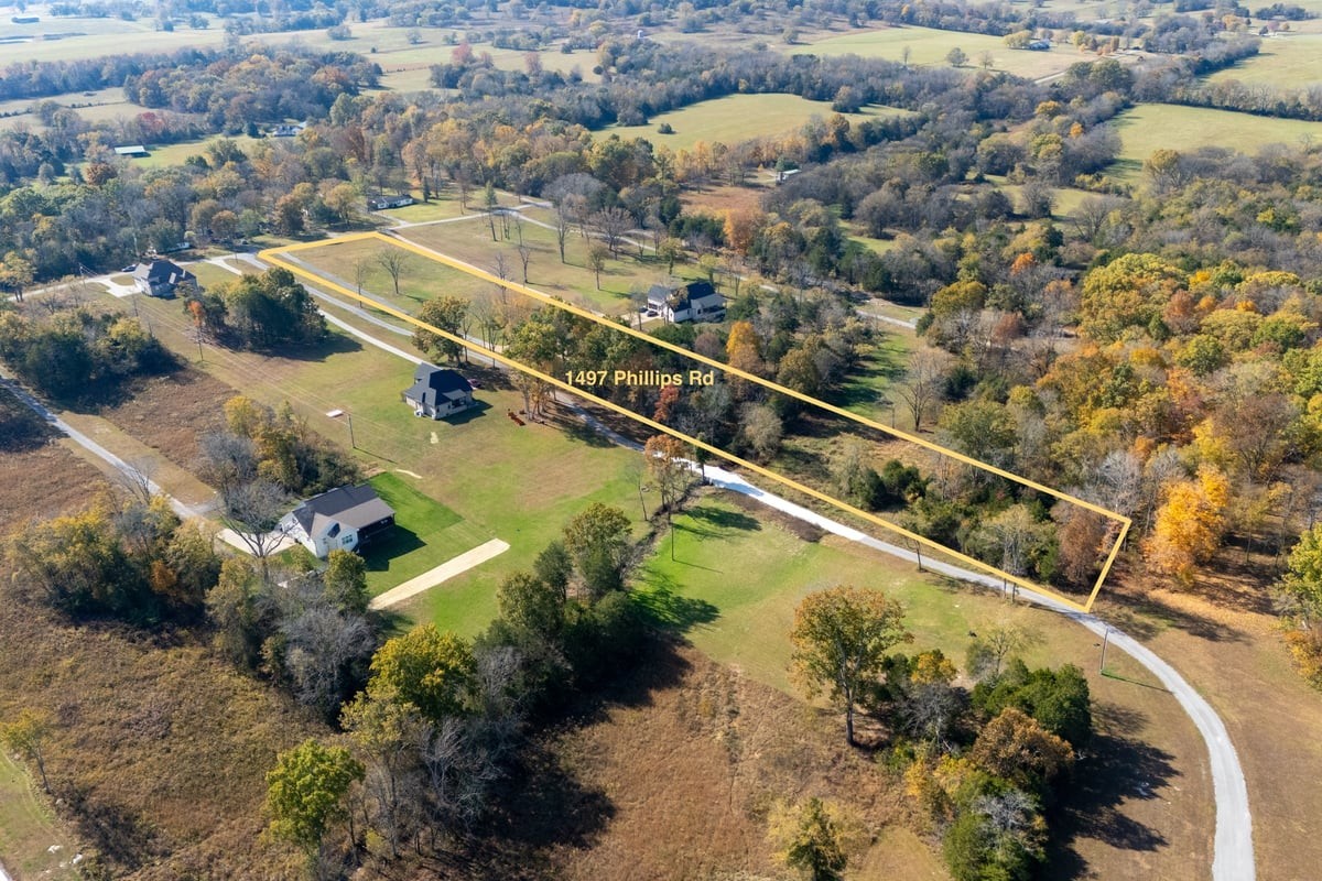 1497 Phillips Road Lebanon, TN 37087 - Photo 50 of 53 a view of outdoor seating and lake view