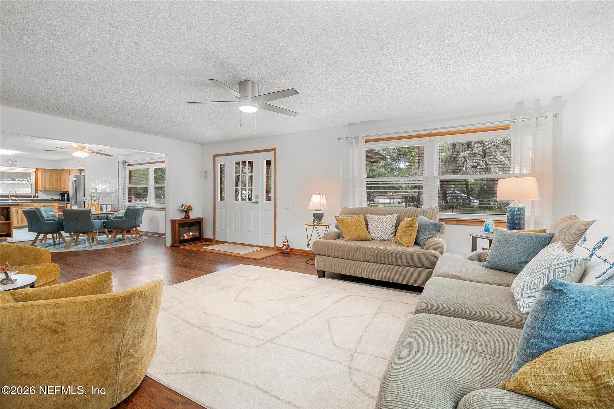 500 Walnut Street Welaka, FL 32193 - Photo 7 of 51 19-500 Walnut St-18