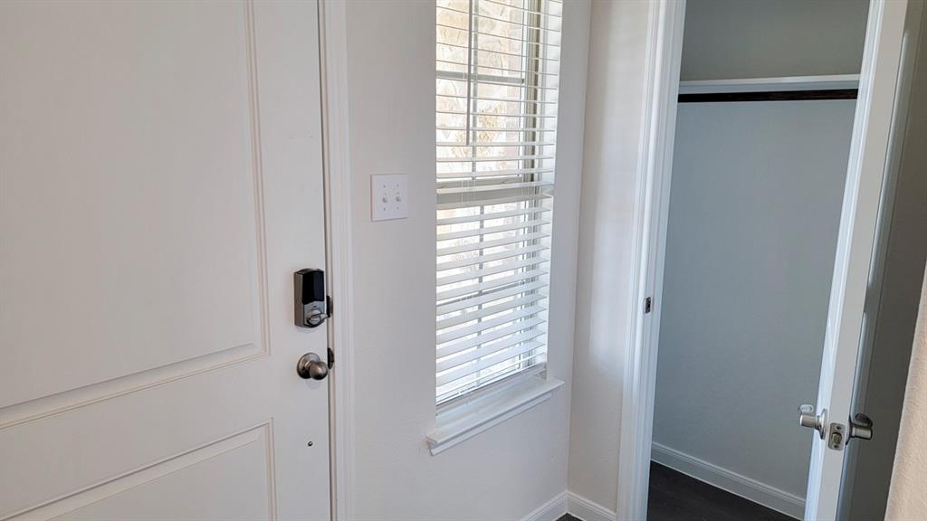 1807 Teton River Drive Blue Ridge, TX 75424 - Photo 8 of 12 a bathroom with a window
