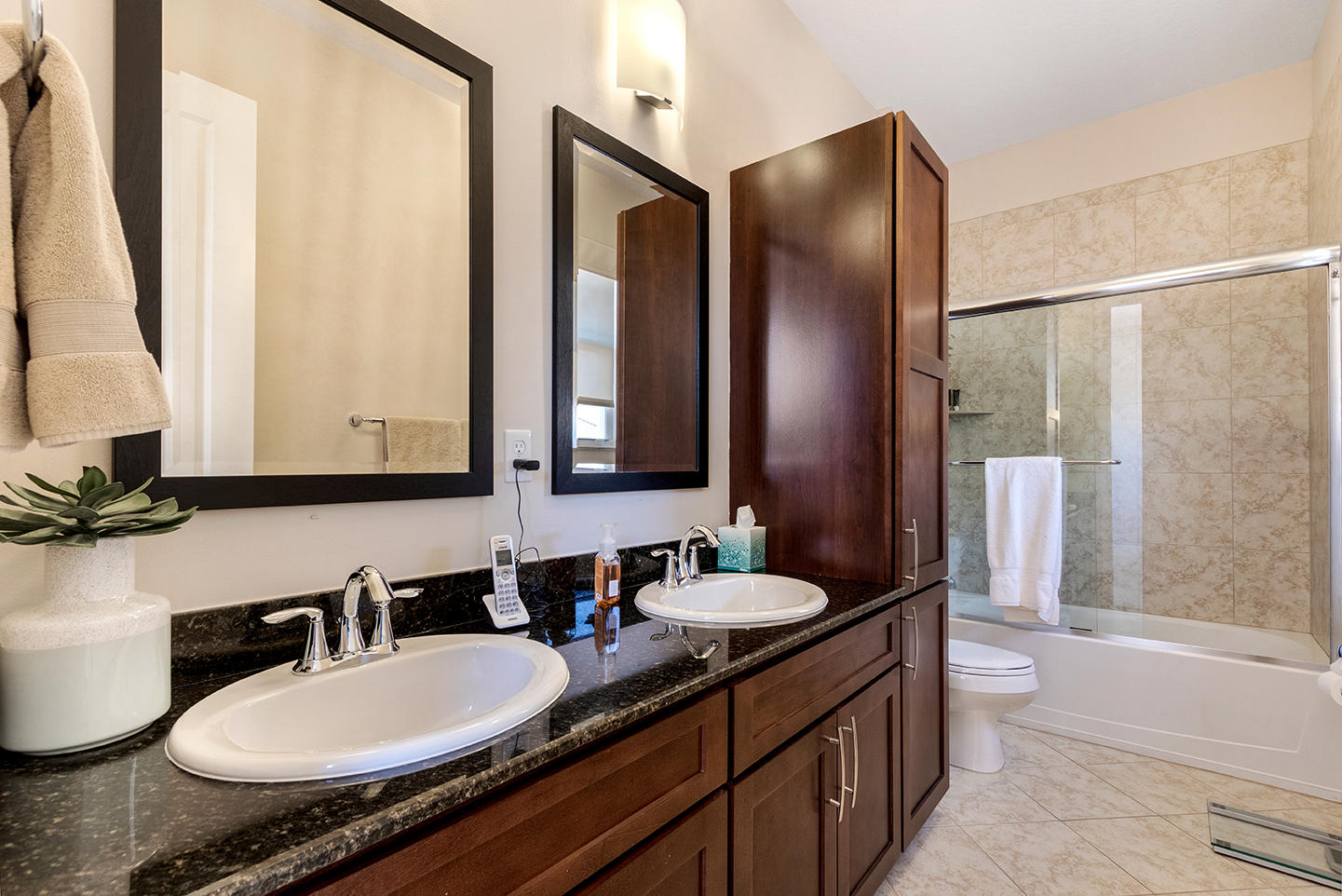 1485 Northwest 48th Lane Boca Raton, FL 33431 - Photo 20 of 23 Guest Bathroom