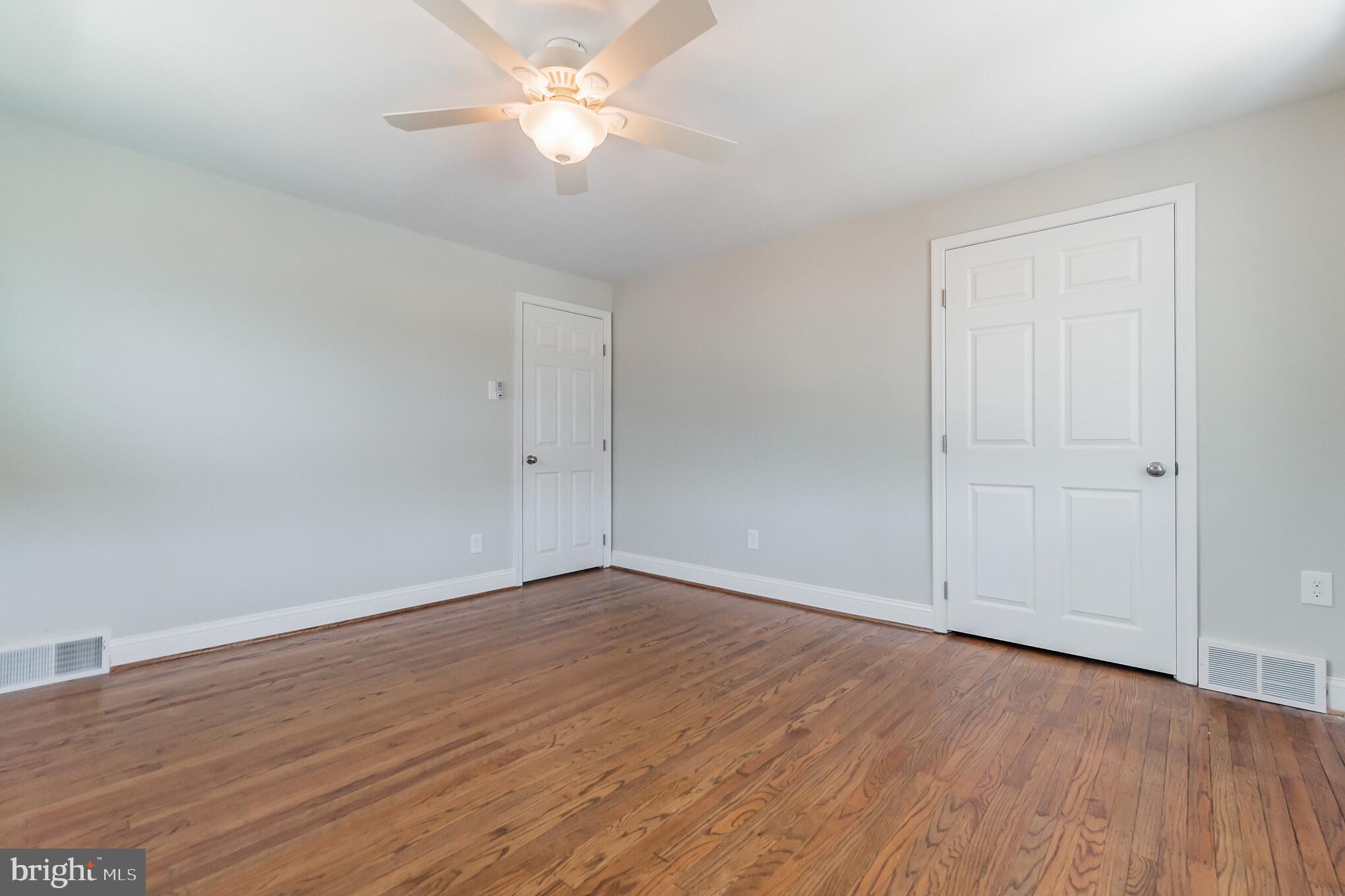 985 Grant Road Folcroft, PA 19032 - Photo 14 of 23 Gallery Image 14