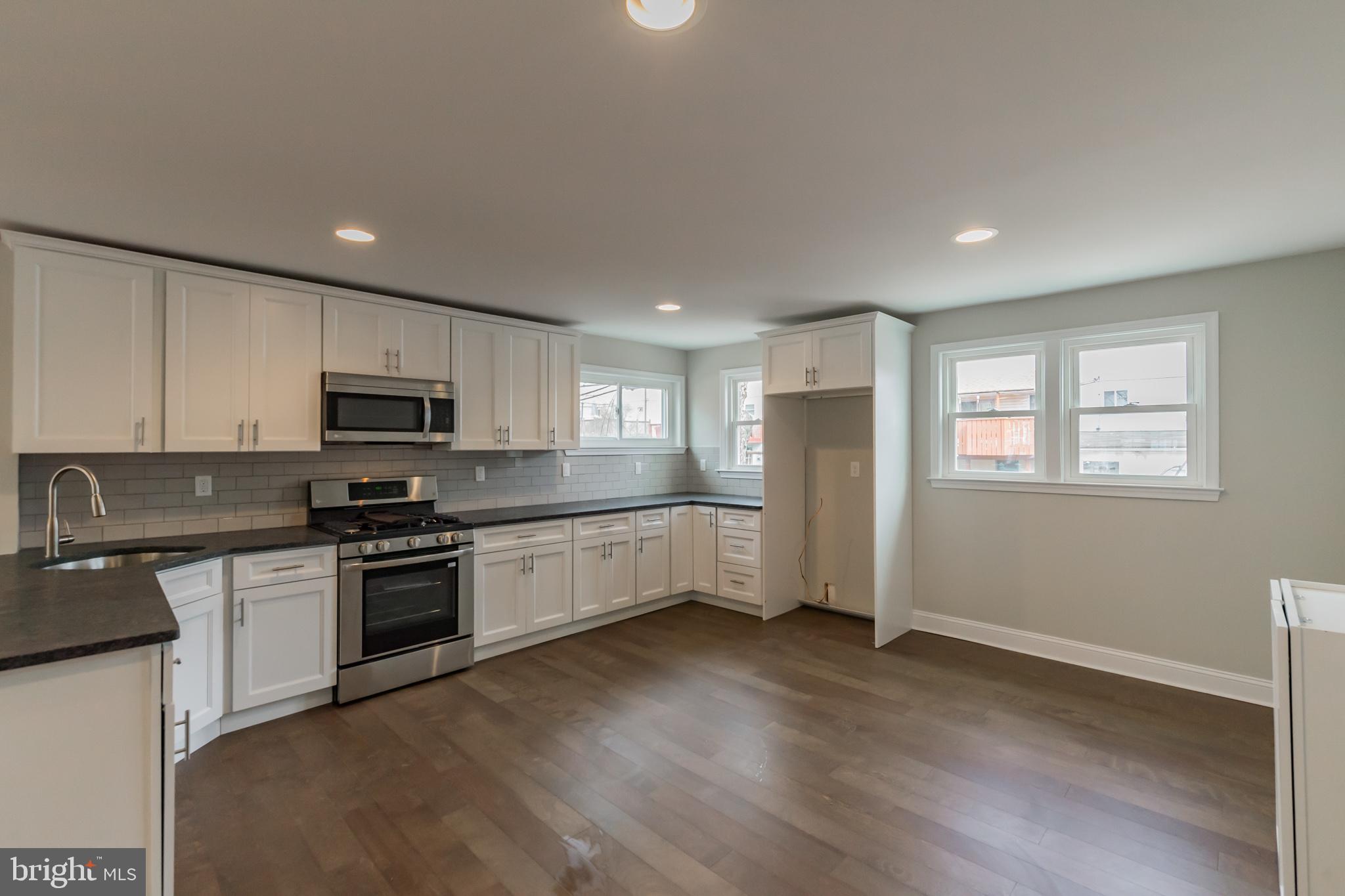985 Grant Road Folcroft, PA 19032 - Photo 7 of 23 Gallery Image 7