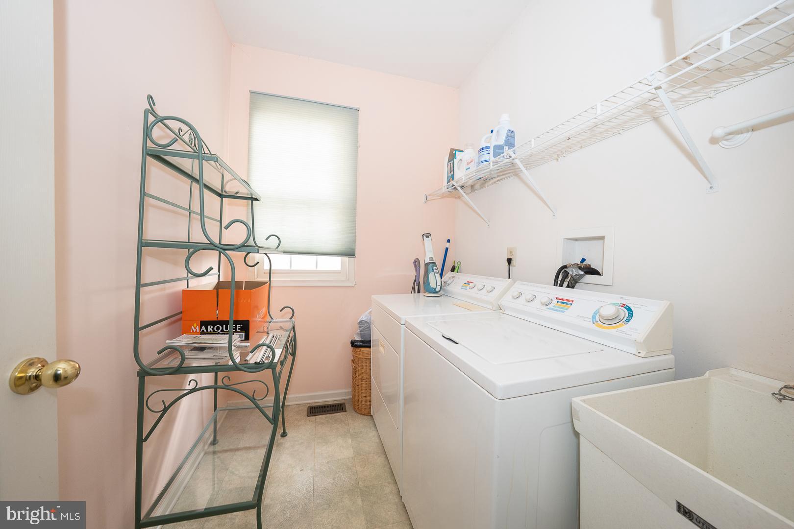 28 Ridgeview Road Newtown Square, PA 19073 - Photo 25 of 49 a utility room with dryer and washer