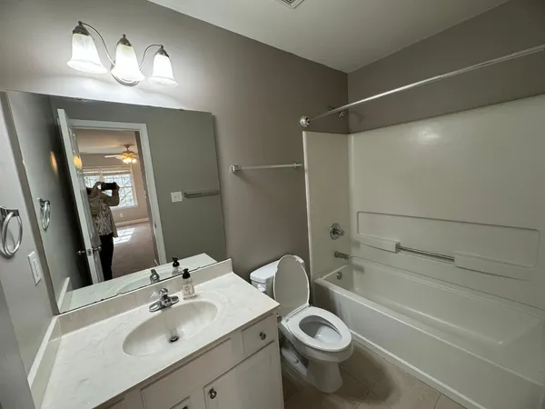 $1,995 | 5324 Goldenglow Way, Raleigh, NC 27606