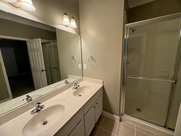 $1,995 | 5324 Goldenglow Way, Raleigh, NC 27606