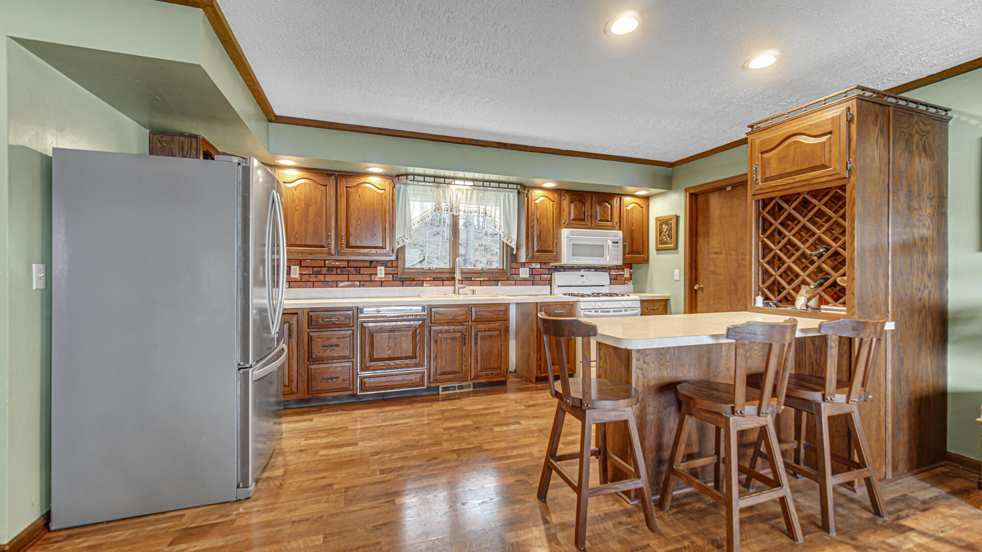 1588 West Severs Road La Porte, IN 46350 - Photo 9 of 34 1920x1080
