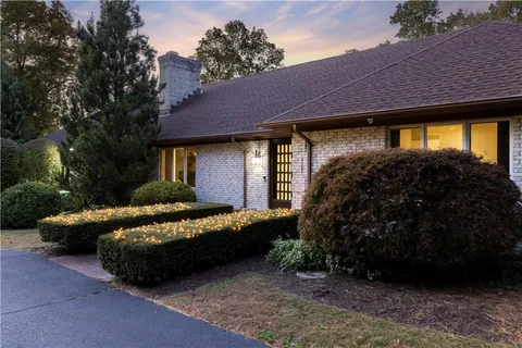 $1,190,000 | 140 White Birch Circle, Scituate, RI 02831